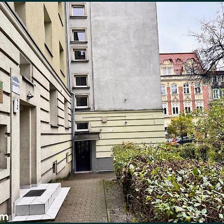 Ferienwohnung Night Host Krakowska 3 Przy Rynku Free Parking Bytom Exterior foto